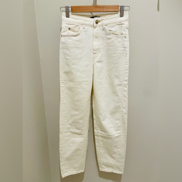 Massimo Dutti high rise straight leg jeans in white - Picture 1 of 5